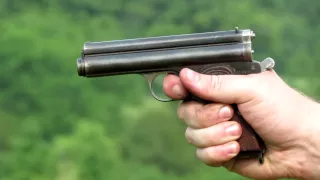 Shooting the Frommer Model 1912 "Stop" - a Hungarian 32acp pistol