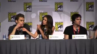 ComicCon 2010 - Paul Wesley & Nina Dobrev