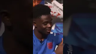 Chiellini vs Saka 😂😂😂😂