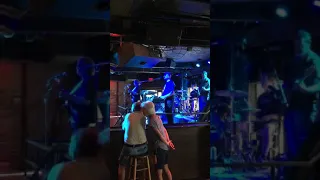 Band playing Sweet home Alabama