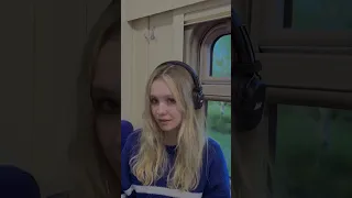 Девочка 2D везде ✨🎧🌸