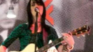 Katy Perry - Thinking of you (Live @ Feltrinelli Milano)