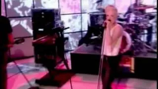 Garbage "Breaking Up the Girl" Top of The Pops [November 16, 2001]