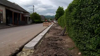 Асфальт, тротуари та берегоукріплення: у Керецьківській ТГ приводять громаду до ладу