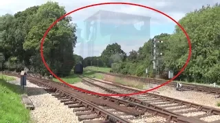 5 Lần "Tàu Hỏa Ma" Xuất Hiện Vô Tình Được Camera Quay Lại || 5 Ghost Train Caught On Camera