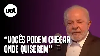 Lula fala de diploma e diz que foi o 1º da família a ter profissão: 'Via TV na casa dos outros'