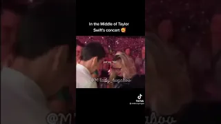 Unexpected proposal during Taylor Swift's concert 😳 #lovestory #taylorswift #shorts