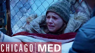 Homeless Teenager Gives Birth on the Streets | Chicago Med