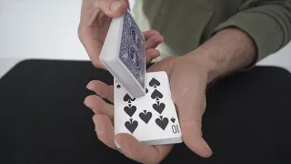 Colour Changing Bicycle Deck - Easy Magic Card Tricks