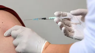 Hintergrund: Eine Impfpflicht wirft viele Fragen auf | AFP