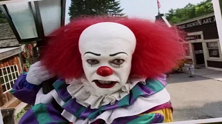 Stephen Kings IT (1990)   Pennywise Mikes Book Scene