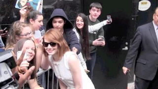 (Exclusive) Emma Stone showing love to her Fans in NYC 10-15-14