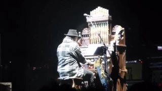 Neil Young - "Mother Earth" @  Paris Bercy AccorHotels Arena 23.06.2016