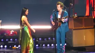 Harry Styles - Still the One  Shania Twain Cover ft Kacey Musgraves in Madison Square Garden