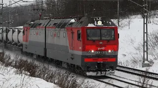 Trains on the Moscow - Nizhny Novgorod railway. Pavlovsky Posad - Drezna stretch. Russia.