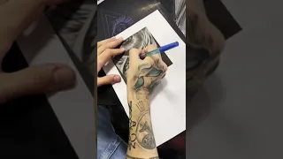 Tattoo de leão com coroa, cruz e asas ✅