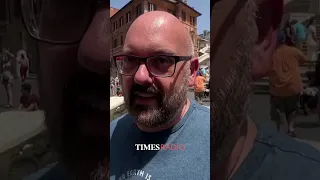 Tourists struggle to cope in Italian heat wave