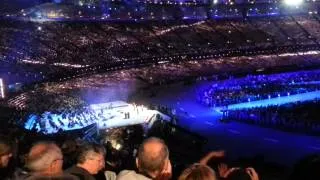 Ed Sheerin sings Wish You Were Here at the London Olympics 2012 closing ceremony.