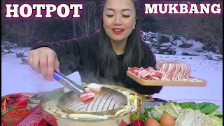 HOTPOT IN THE SNOW (LET'S EAT) | SASVlogs