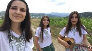 Trio Mandili - Vajkatso