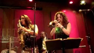 Jessy J and Maurice Smith perform James Brown's "Super Bad" Live at Spaghettinis