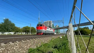 "Редкий гость в Москве!" Электровоз ЧС2Т - 1005 следует резервом.