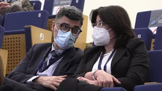 Profilo di sicurezza del denosumab: bilancio di 10 anni di esperienza clinica