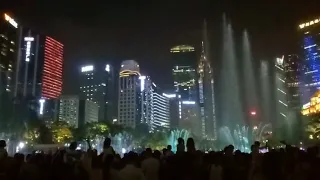 Guangzhou Tower's music fountain