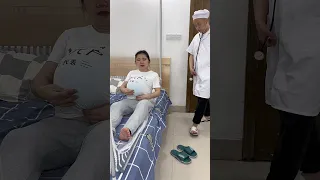 When doctor met such a patient, he is so scared!!! funny video...#shorts #funny #trending #Comedy