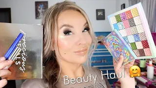 Haul: Benefit, Rabanne, Wyn, Laura Mercier, Live Tinted, Colourpop, Oden's Eye, Esum, What's Up