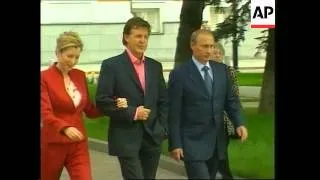 VOICER Former Beatle on Moscow tour meets Russian president