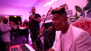 Avery Wilson & Stevie Mackey EAT Anita Baker's "Giving You The Best That I Got"