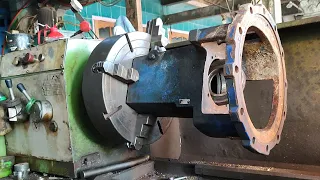 Cylinder grinding techniques & dangerous tricks for repairing giant oil pumps