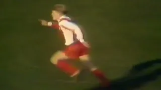 Robert Prosinecki daje gol sa autokomande partizanu!