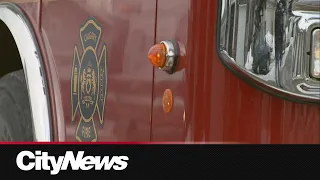 Calgary fire trucks to add blue lights