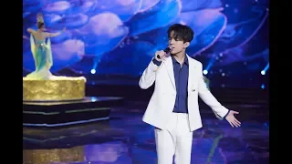 Dimash singing《Jasmine》on "sing new era" 2019 CCTV New Year Gala [fancam1] 20190101