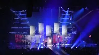The Femme Fatale Tour: Britney Spears - Up N' Down