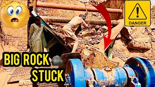 ☠️👹The power Of Stone Crushing:Taking on the Biggest rocks :Big Rock Edition 🪨🔨#asmr #asmrsounds