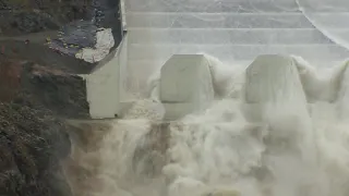 Water spills down rebuilt Oroville Dam Spillway for first time