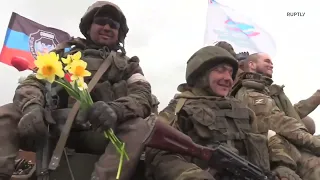 DPR residents welcome back the Somalia Battalion after Mariupol fight