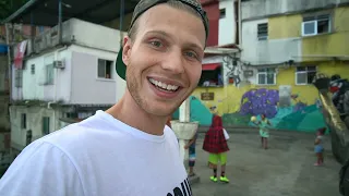 Walking a Favela in Rio de Janeiro, Brazil🇧🇷