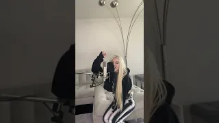 Ava Max - Kings & Queens Acoustic (At Home Sessions)