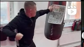 Ben Hatchett goes mad before fight