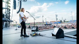 Josh Savage | Epic Performance for 100k Fans with Robbie Williams! | 'Don't Mind The Rain' LIVE