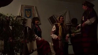 Сільські панянки на вечорницях. Село Поруби, 2017р.