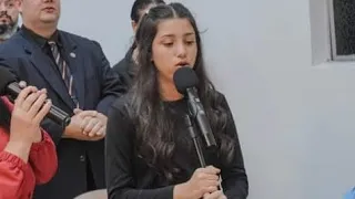 "Oque tua glória fez comigo" na voz de Manuela De Loreto (cover completo)