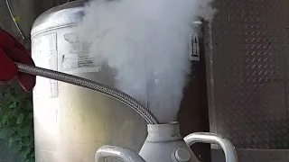 Liquid nitrogen transfer slow motion