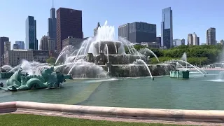 Buckingham Fountain, Grant Park, Downtown Chicago. Saturday May 20, 2023. 65F/18C Nice 😊 & ☀️day.