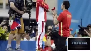 Chinese Diver proposes to his girlfriend after she wins at the olympics games