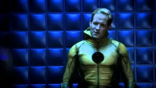 The Flash 2x11 The Flash sends The Reverse Flash back to the future